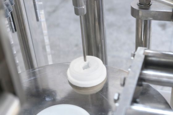 ইনজেকশন সিরিঞ্জ ফিলিং মেশিন ডেন্টাল কার্তুজ তরল জেল ভর্তি এবং সিলিং মেশিনের জন্য প্রি-ফিল করা হয়েছে