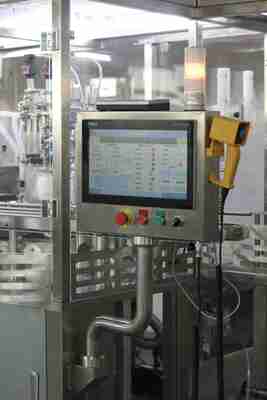 ফার্মাসিউটিক্যাল তরল হাইয়ালুরোনিক অ্যাসিড ইনজেকশন ফিলিং মেশিন কার্ট্রিজ স্বয়ংক্রিয় সিরিংজ ফিলিং মেশিন