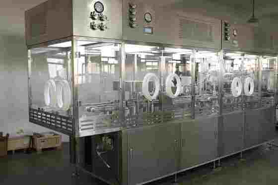 জীবাণুমুক্ত ঔষধ উৎপাদনের জন্য উচ্চ-গতির স্বয়ংক্রিয় RTU প্রিফিল্ড সিরিঞ্জ ফিলিং মেশিন